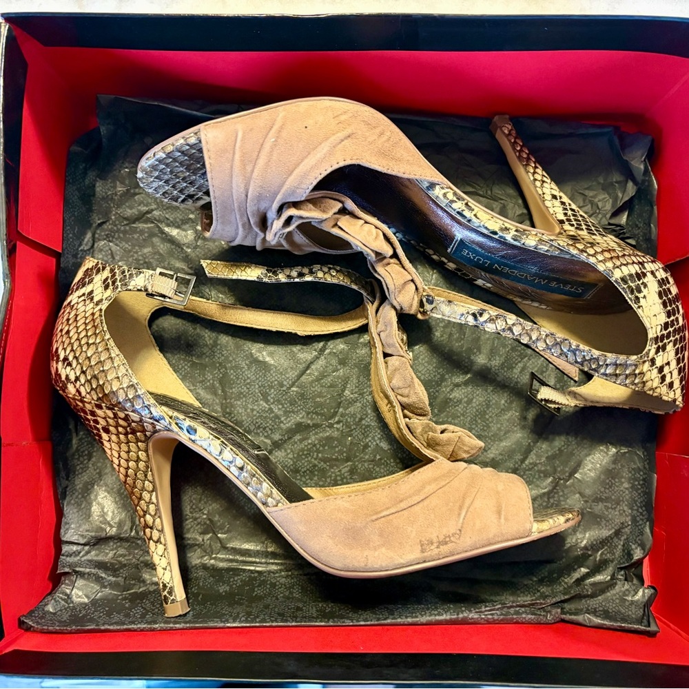 Steve Madden Beige and Snake Print Heels
